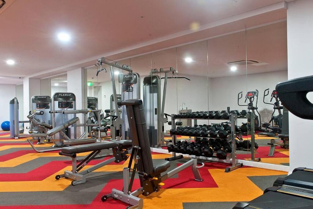 Four Bedroom Apartment With Facilities In Olympic Park Sidney Dış mekan fotoğraf